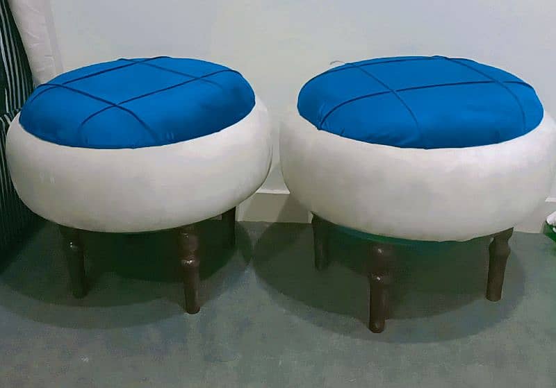 Handmade Puffy Sofa Seats 3