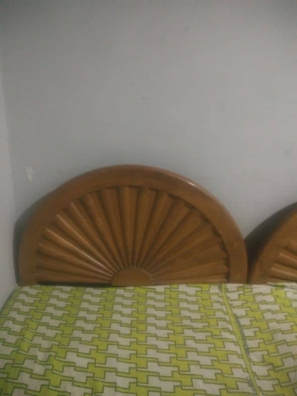 pair of single bed 0