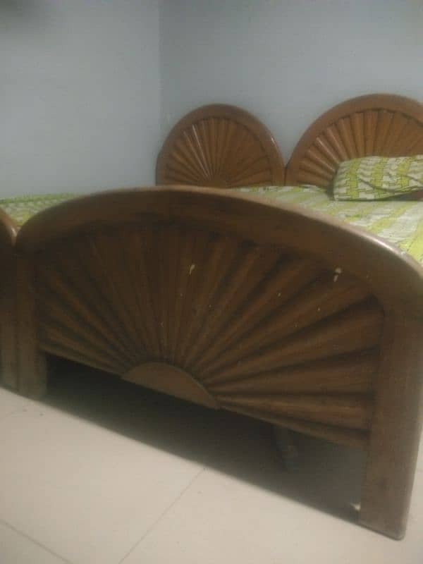 pair of single bed 2