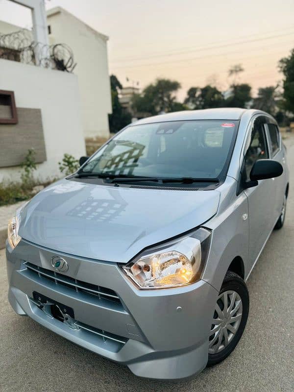 Daihatsu Mira 2023 4