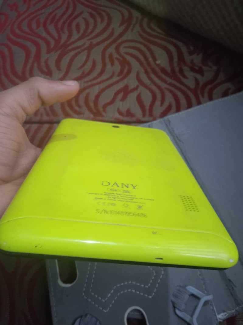 Dany  8gb pta approved with box and cover tablet it not working. 9