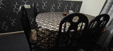 used Dining table with 5 Chairs