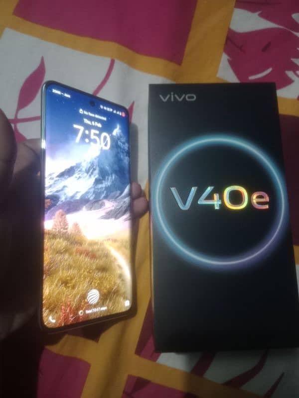 vivo V 40e 256 1 week use only wit 12 month warranty 4