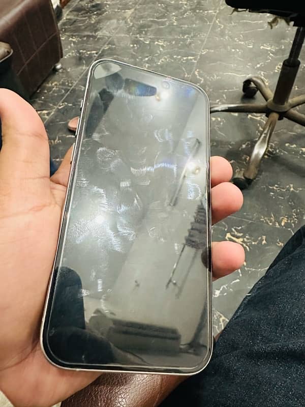 Iphone 15 pro NON-PTA 3