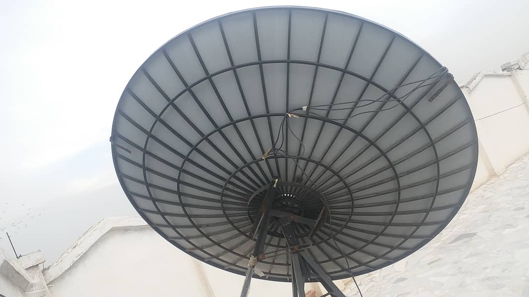 Dish antena 8 feet special 10/10 condition 0