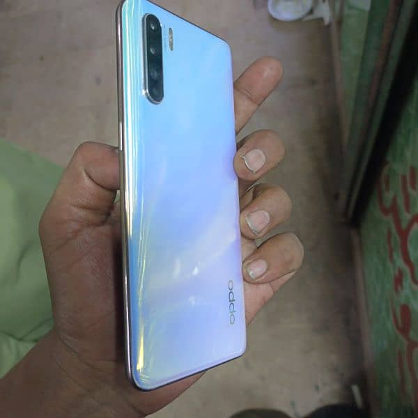 Oppo Reno 3 2