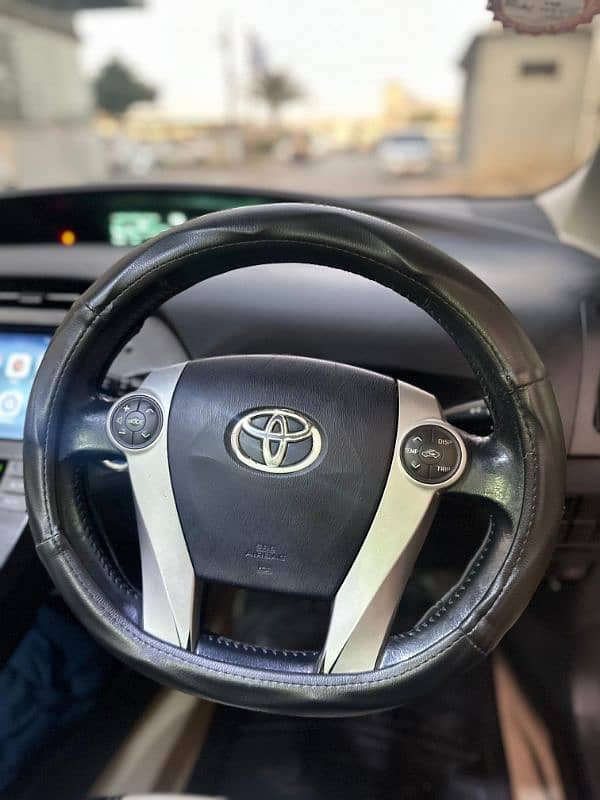 Toyota Prius 2012 14