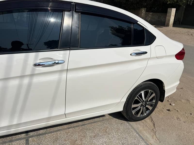 Honda City aspire 1.5 cvt 18