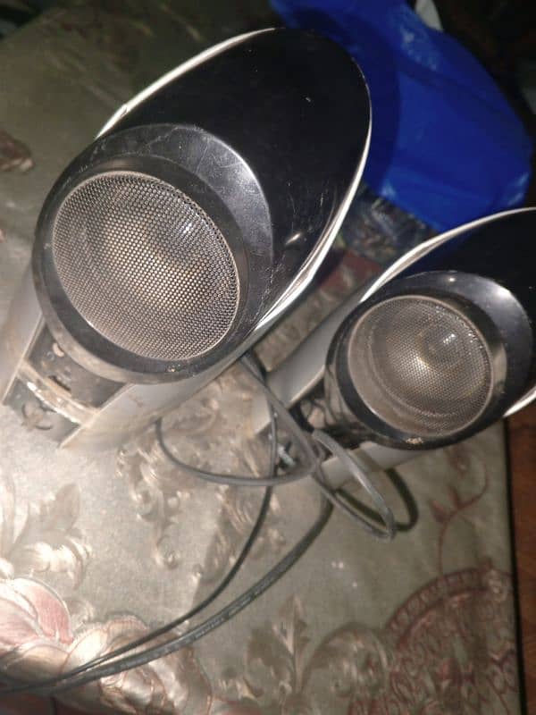 Audionic speaker urgent sale hzr sy kam waly rbta na kryn 0