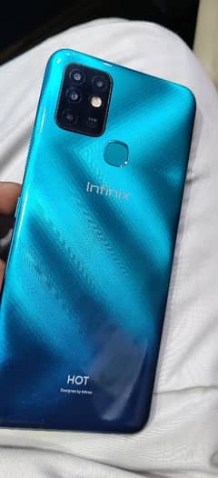 infinix Hot 10    4/128. RAM room