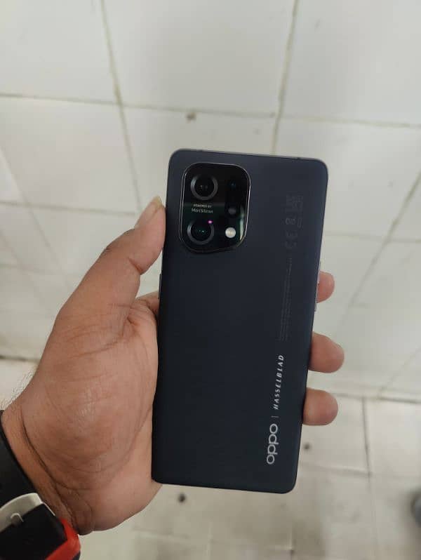 oppo find x5 10 by 10 all ok ram 8*8 store 256 GB 5