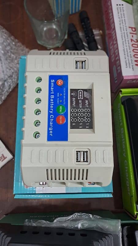 solar charge controller AWM 0