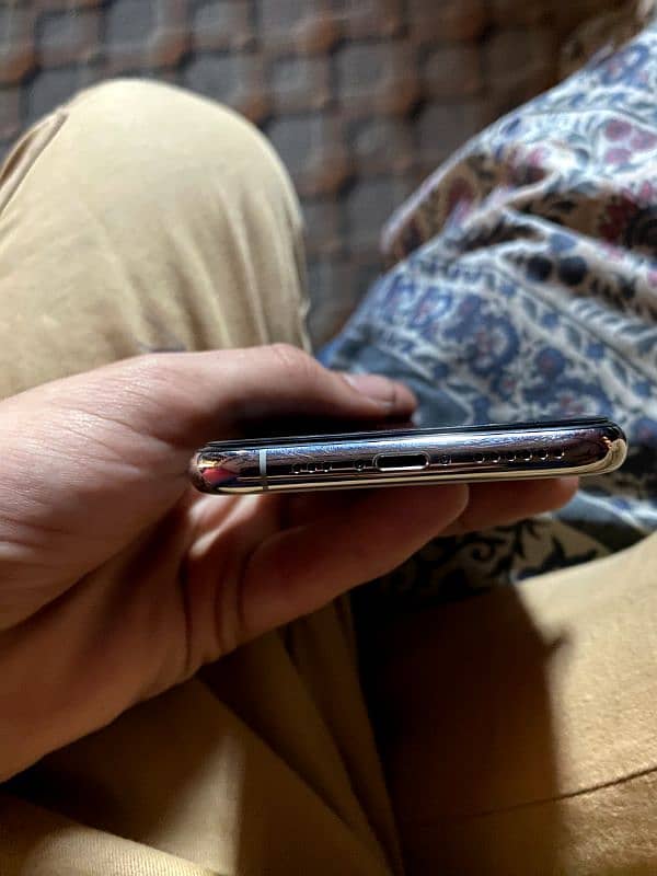 iphone 11 pro 1