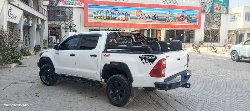 Toyota Hilux Vigo 2011 sale & exchange 7