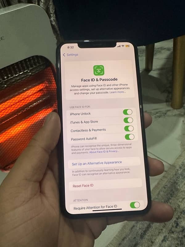 iPhone 11 pro max 64Gb Pta Approved 4