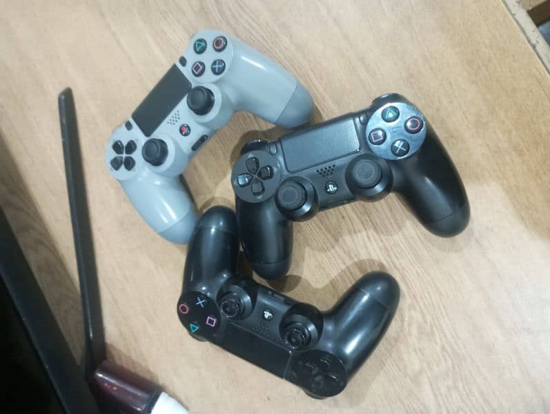 PS4 in good condition for sale 2