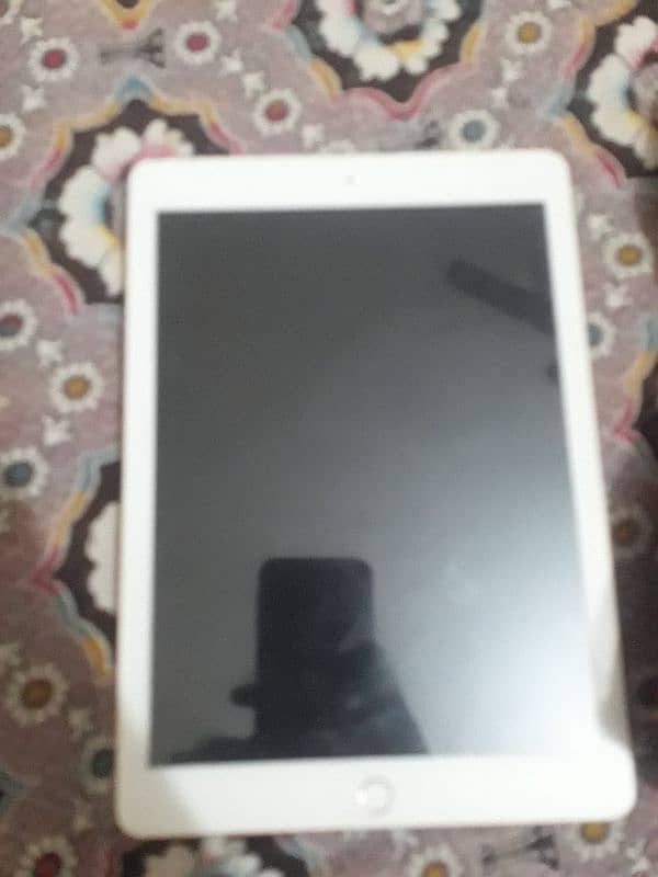 ipad 6th generation all ok 03264229814 4