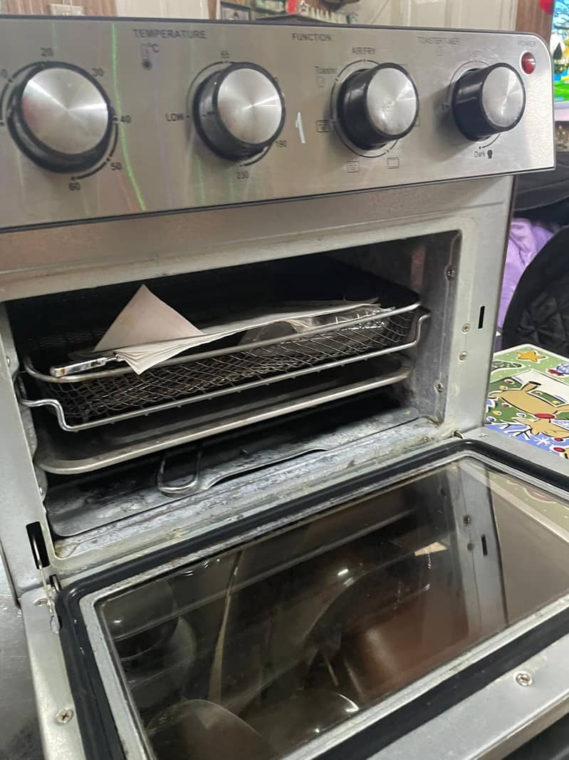 WESTPOINT Air Fryer Oven Slightly Used 3