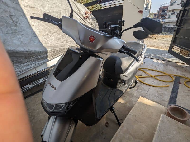 Scooty Metro T9 e-bike 1