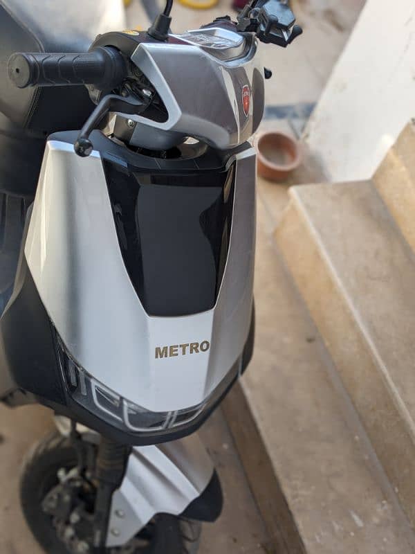 Scooty Metro T9 e-bike 2