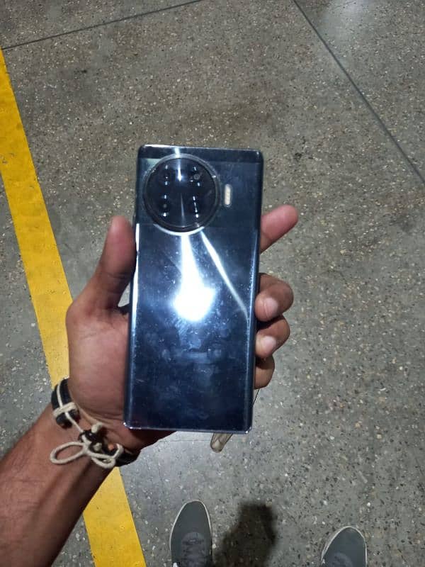 Tecno spark 20 pro plus 8/256 urgent sale 5