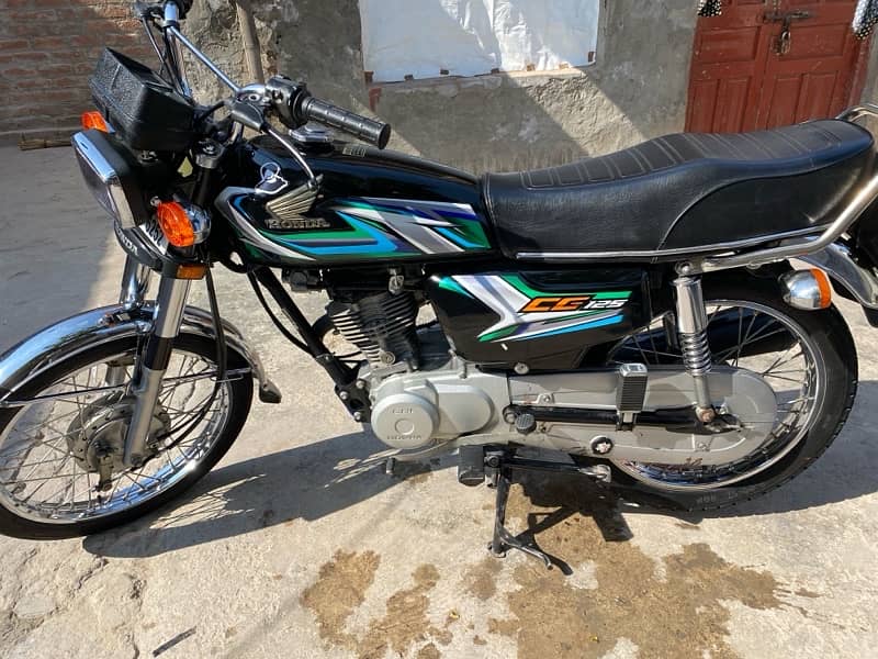 Honda 125 22/23 for urgent sale 2