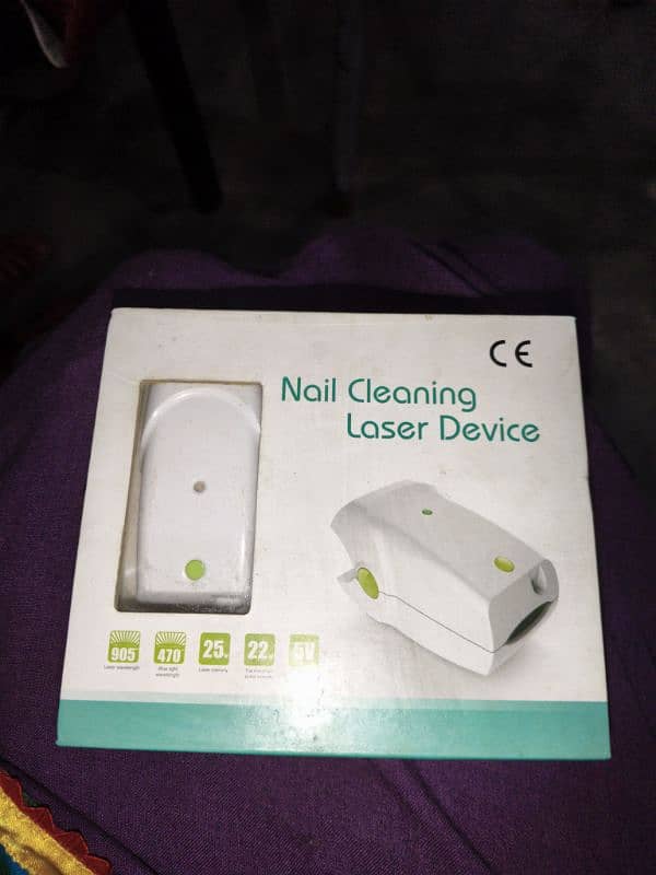 Nail cleaning device 4