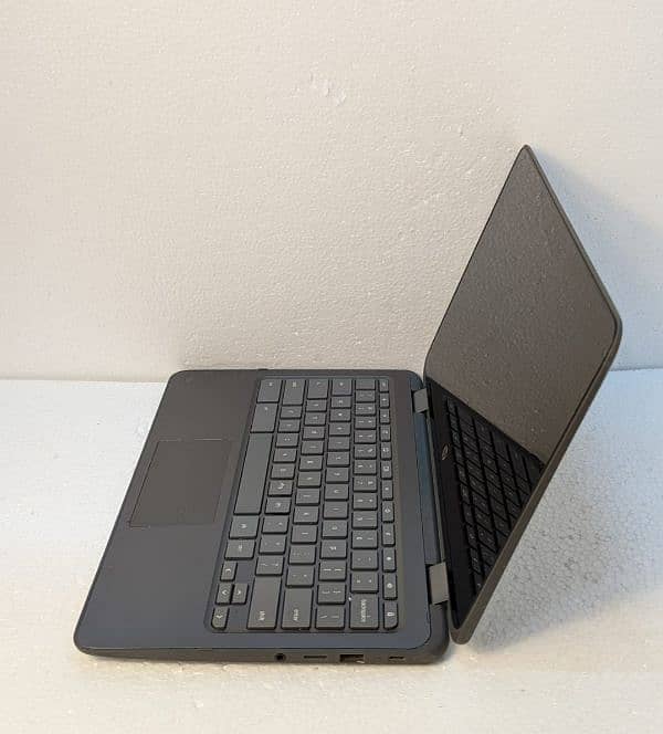 HP Chromebook 11 G1 EE | 4 GB | 32 GB Storage | xc360 Routable Screen 5