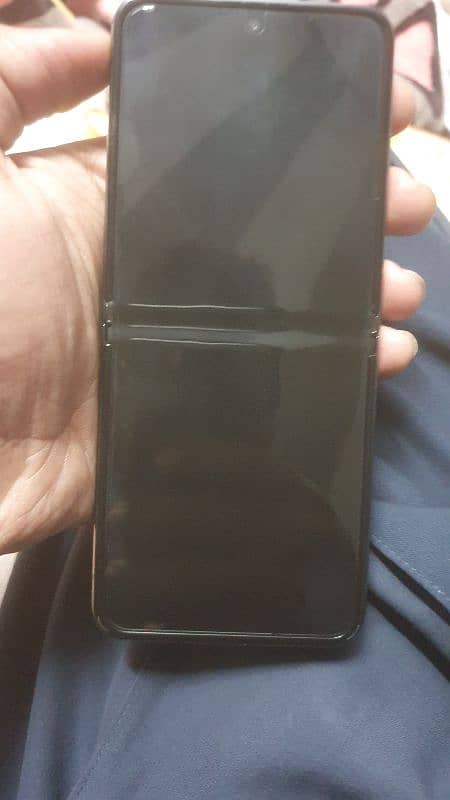 Samsung Galaxy Z Flip 5 Non PTA 2