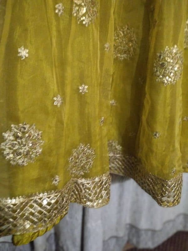 a very beautiful olive green mehndi dress 3