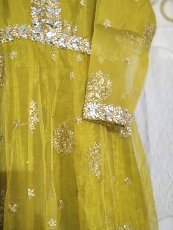 a very beautiful olive green mehndi dress 5