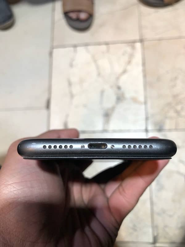 iPhone 11 pta physical 1