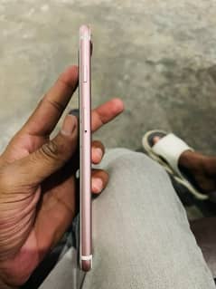 iphone 7plus 128 gb condition 9/10  demand 35 k