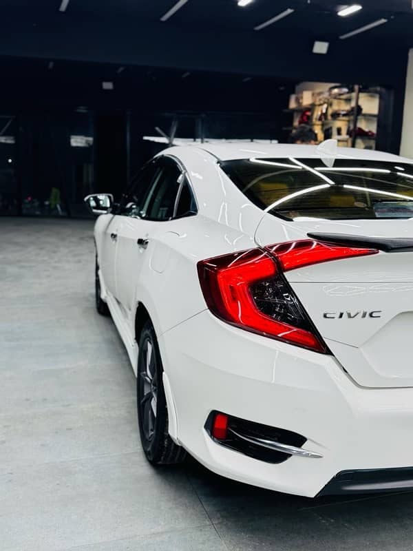 Honda Civic Oriel 2021 6