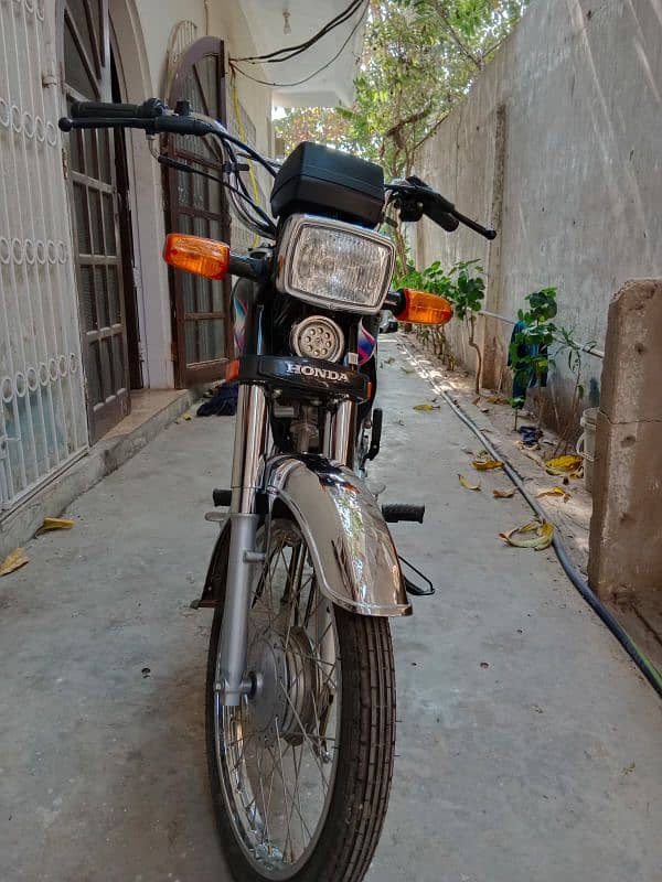 For Sale: Honda 70 (Blue) – Like New Condition! 4