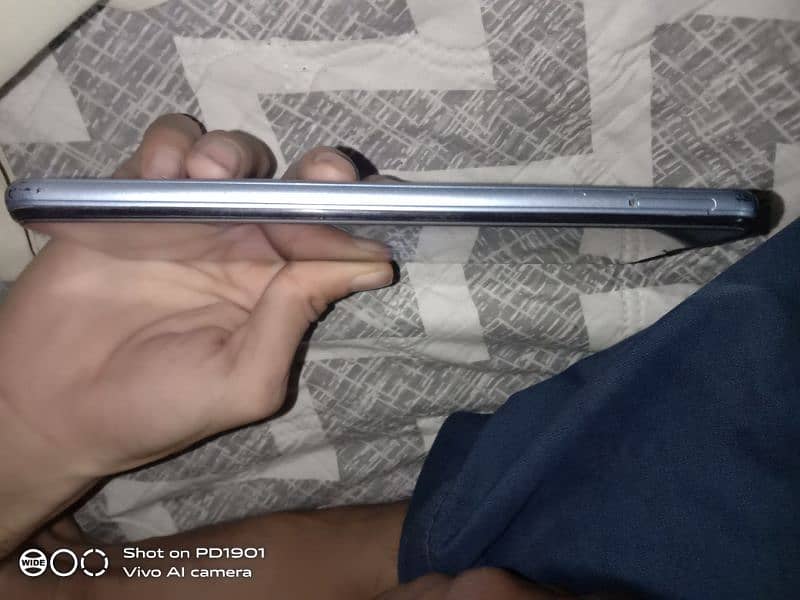 vivo y12 for urgent sale 3