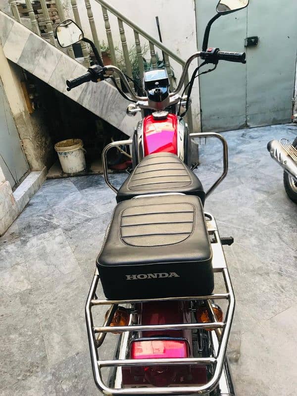 Honda CD 200 for Sale in Brand New condition 7