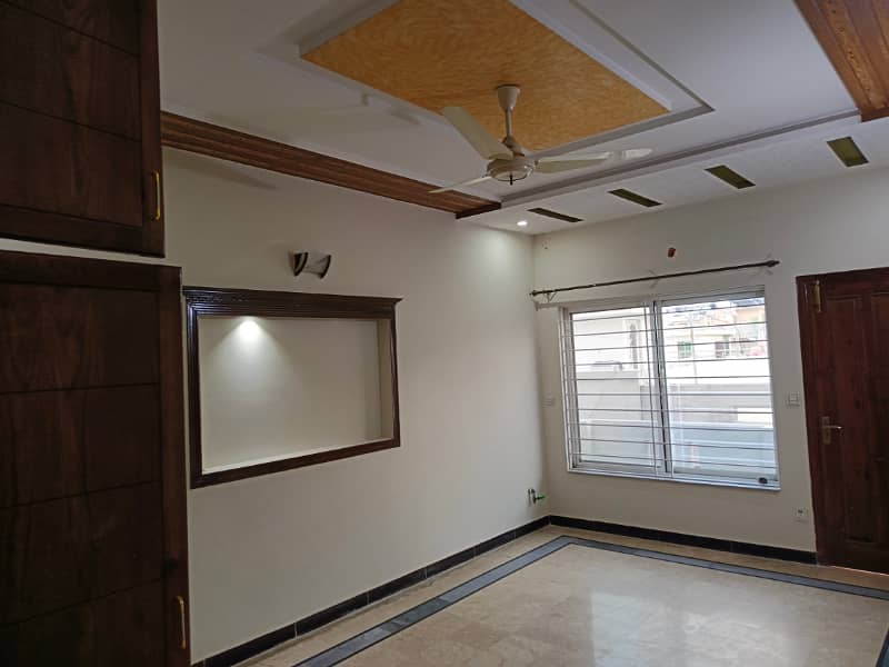 7 Marla Full House For Rent In G-13 islambad 12