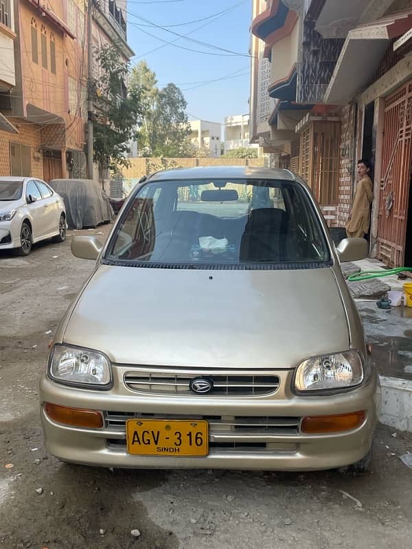 Daihatsu Cuore 2004 1