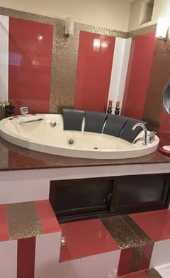 Round Jacuzzi Apollo