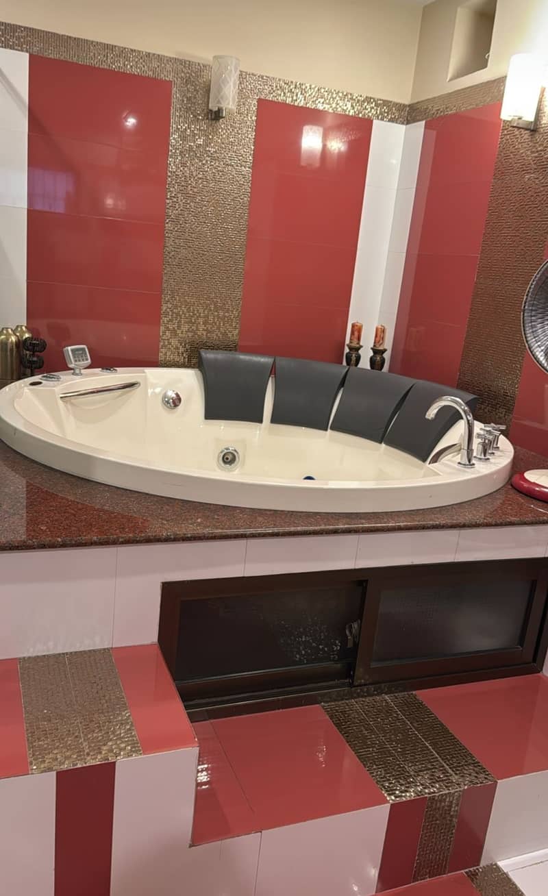 Round Jacuzzi Apollo 0