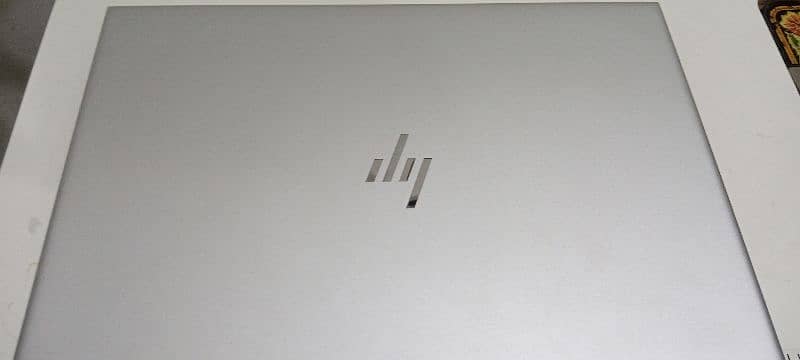 HP elitebook G6 5