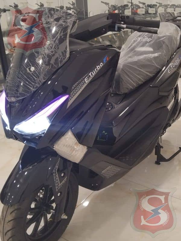 Pulsar E Turbo/Electric Scooter 2