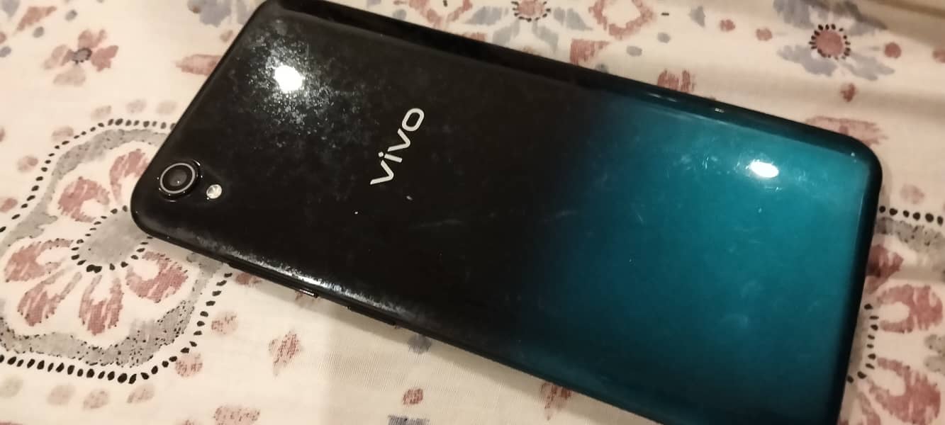 Vivo Y21 1