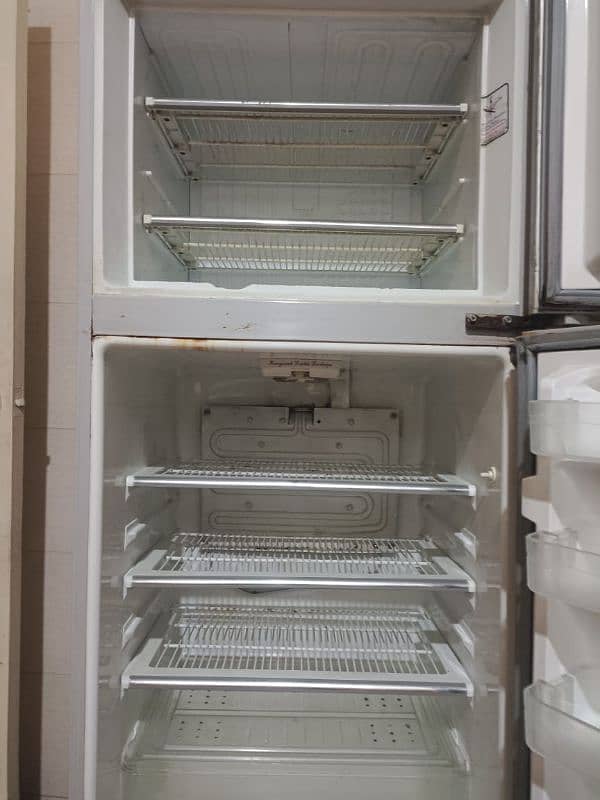 dawalance fridge for sale 2