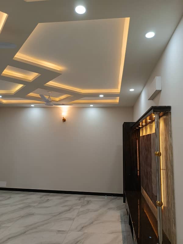 1 Kanal Upper Portion For Rent In G-13 Islambad 6