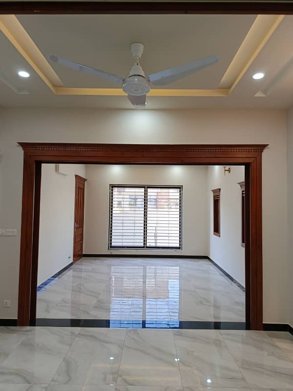 1 Kanal Upper Portion For Rent In G-13 Islambad 10