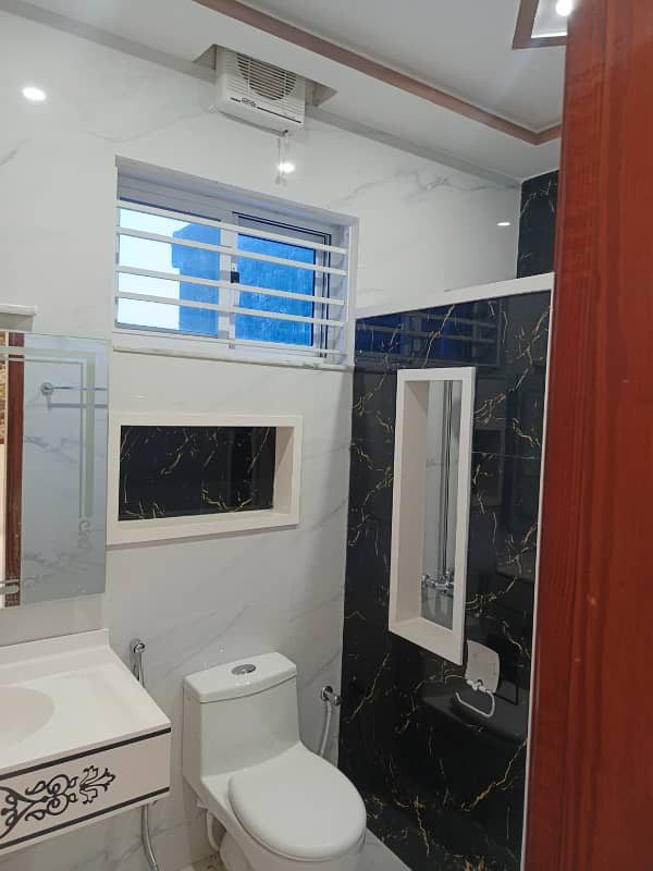 1 Kanal Upper Portion For Rent In G-13 Islambad 13