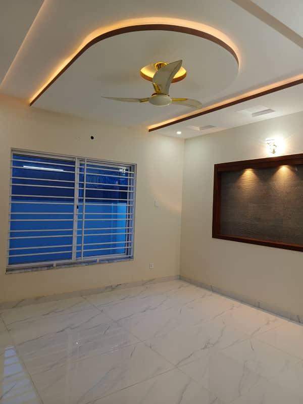 1 Kanal Upper Portion For Rent In G-13 Islambad 15