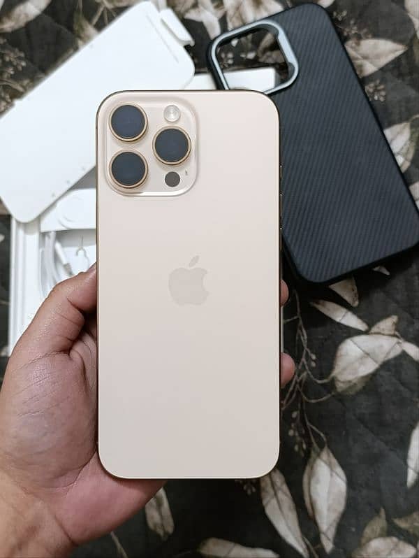 iphone 16 pro max 256gb (Desert Titanium) 4 month SimTime 0